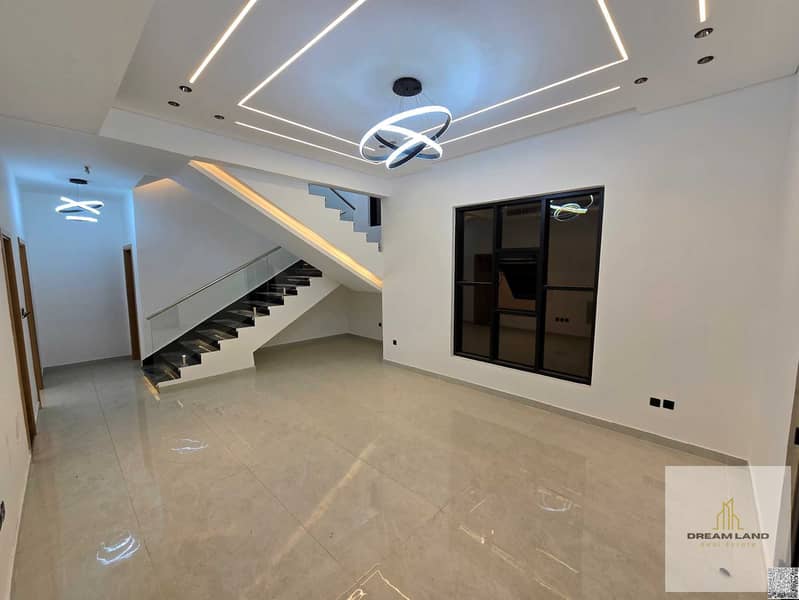 8 batch_20251025_185022. jpg