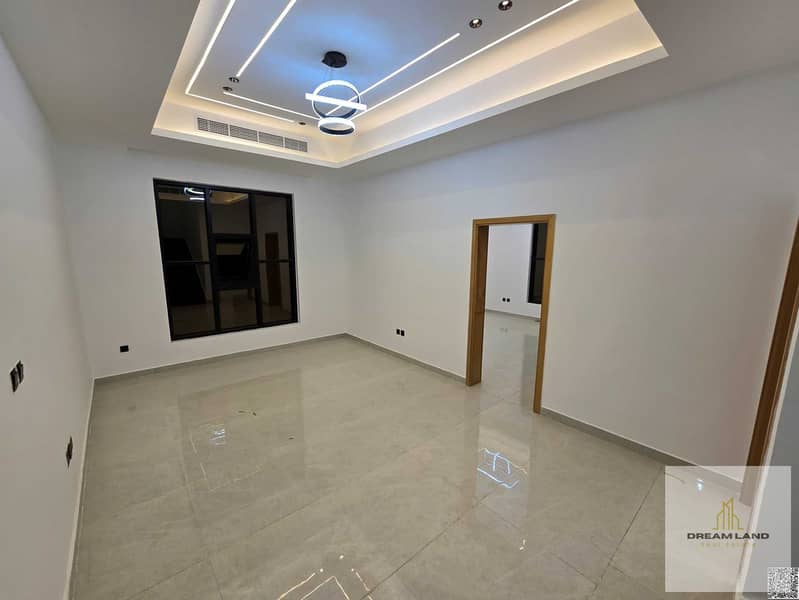 12 batch_20251025_185130. jpg