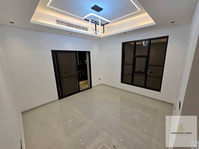 13 batch_20251025_185233. jpg