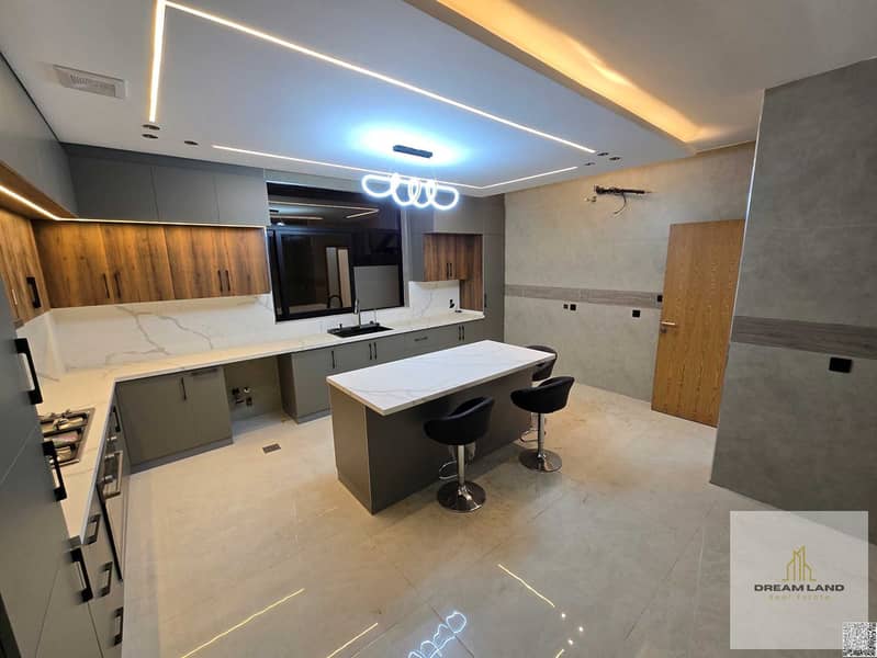 19 batch_20251025_185111. jpg