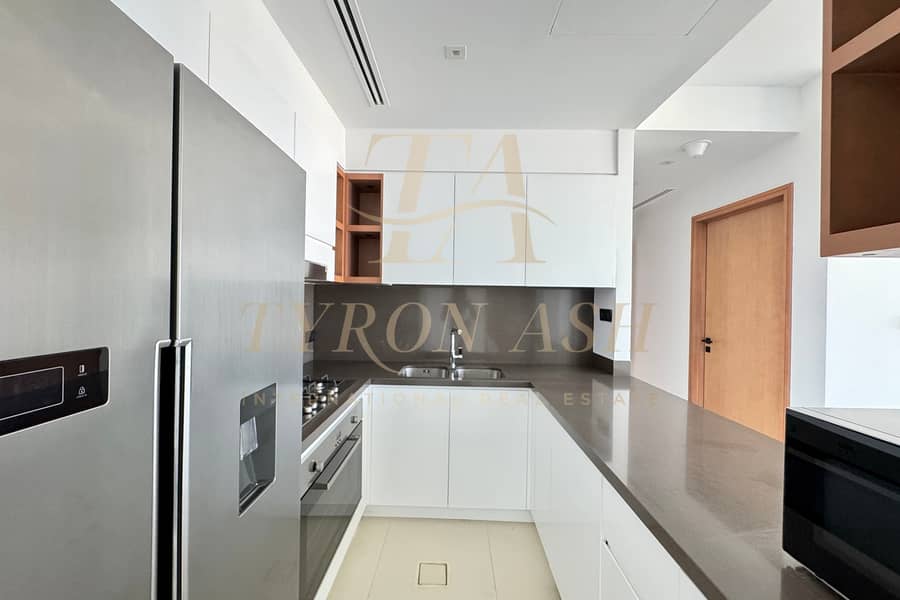 HIGH FLOOR | AIN DUBAI & JBR SKYLINE VIEW | CHILLER FREE - Image 6