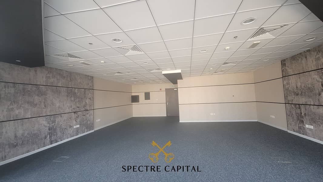 Fully Fitted | Vacant | Near Metro | Prime Business Bay Location - Ansicht 2