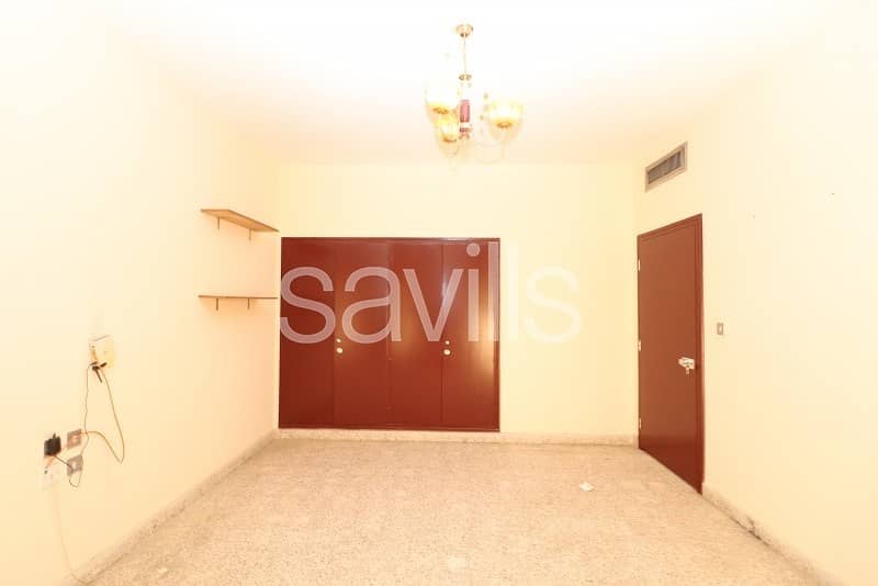 2 3BR villa for rent in Halwan