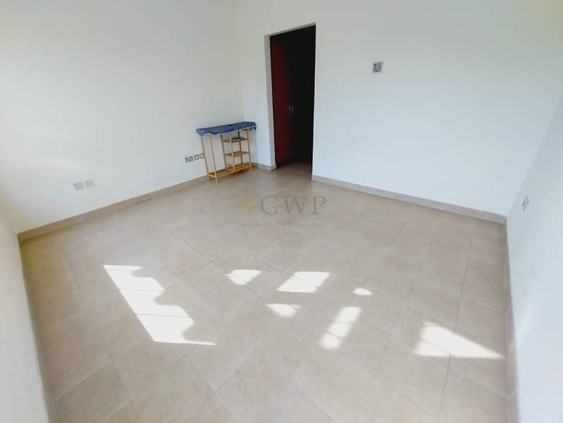 Lush Green Garden | Sunny and Bright | Upgraded - Image 20