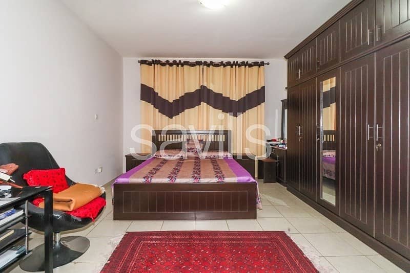 17 Four bed townhouse with bedroom on GF