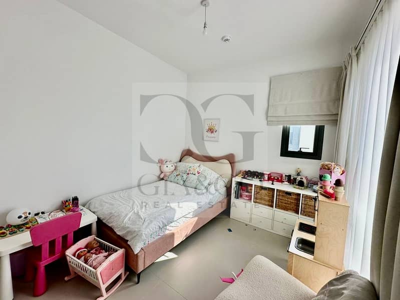 Vacant Dec | Landscaped | Close To Pool/Park - Image 7