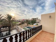 فیلا في تاون هاوس قرية الحمراء،قرية الحمراء 4 غرف 110000 درهم - 13457562