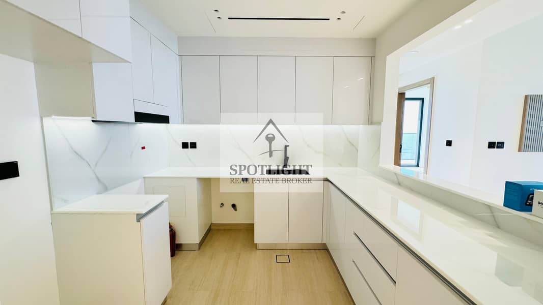 Spacious 2 Bed | Higher Floor | 2 Huge Balconies