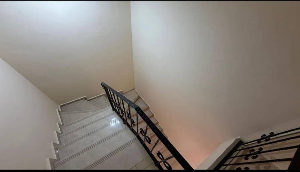 11 WhatsApp Image 2025-11-19 at 10.09. 07. jpeg