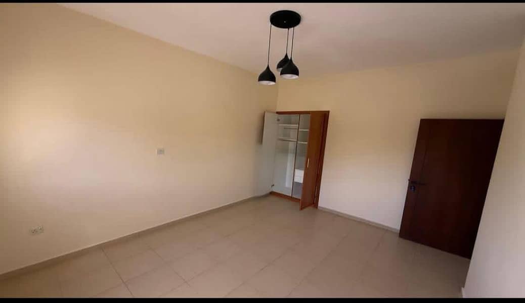 14 WhatsApp Image 2025-11-19 at 10.09. 09 (2). jpeg