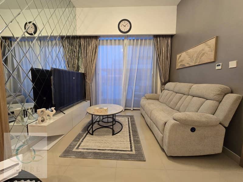 Luxury 2-Bedroom Apartment with Burj Khalifa View