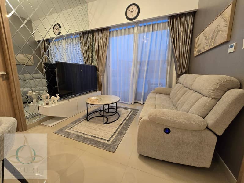 Luxury 2-Bedroom Apartment with Burj Khalifa View