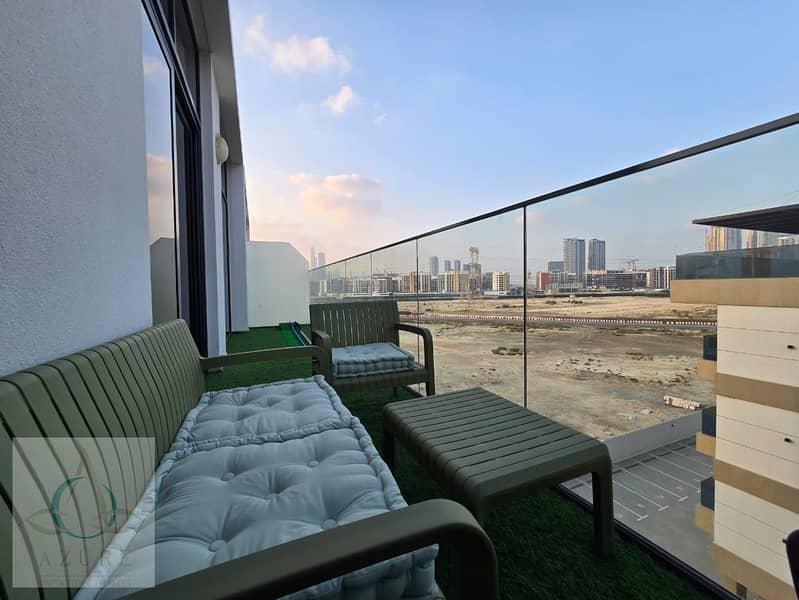 Luxury 2-Bedroom Apartment with Burj Khalifa View - Image 13