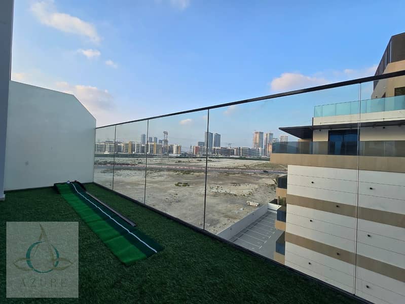 Luxury 2-Bedroom Apartment with Burj Khalifa View - Image 18
