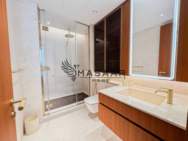 Ultra Luxury Living | Fully Furnished | Vacant | - Image 28