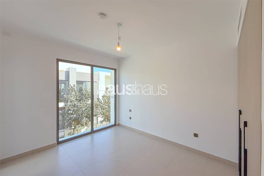 Appliances, Landscaping, Internal - Image 6