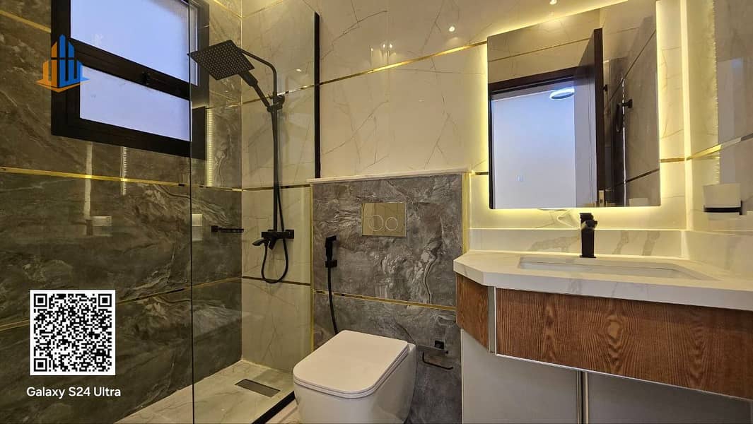 11 photo_5834675821824642815_y. jpg