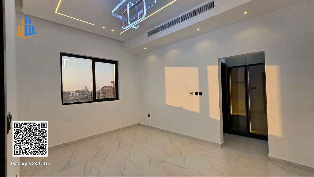 20 photo_5834675821824642862_y. jpg