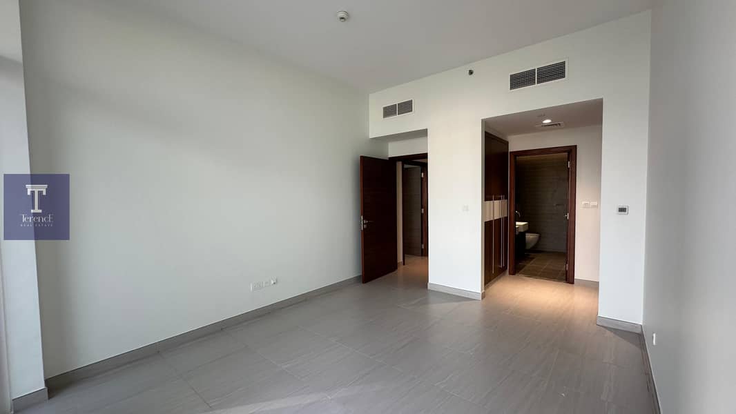 Massive balcony | HOT listing | viewing Is Advise | Ready to Move in - Image 10