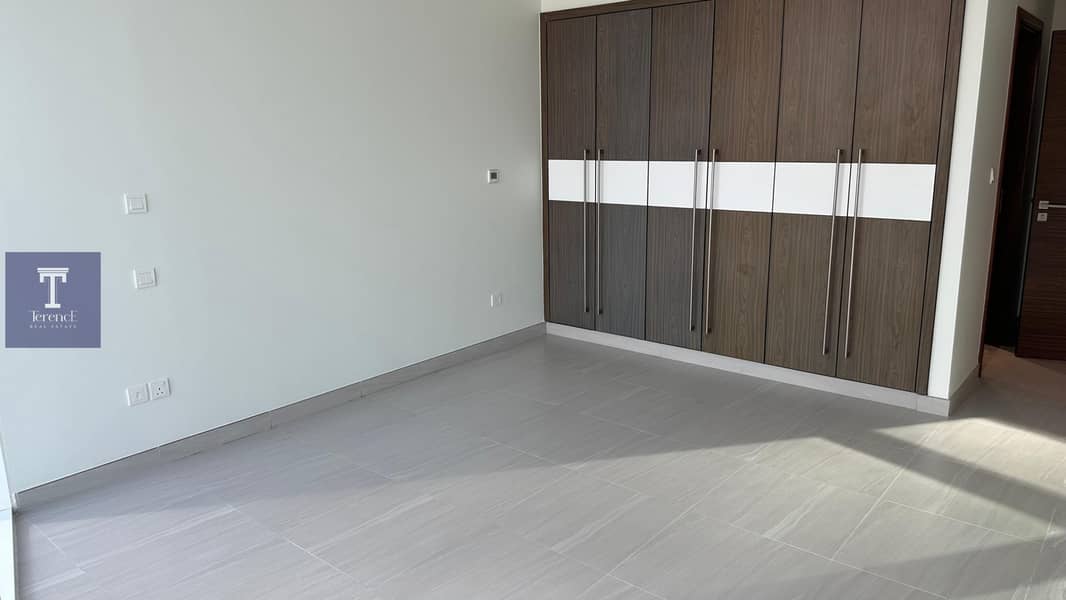 Massive balcony | HOT listing | viewing Is Advise | Ready to Move in - Image 11