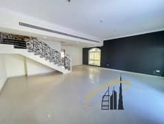 مدخل خاص فيلا 4 غرف في مردف/ غرفة خادمة / موقع مميز / مسبح مشترك/ بعيد عن الطيران