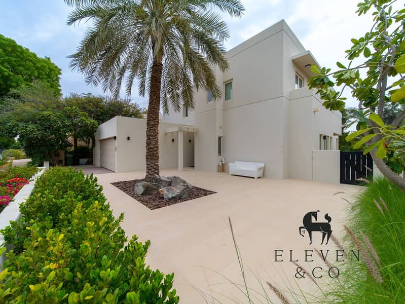 Park Backing | Fully Upgraded | 5 bed - Image 12