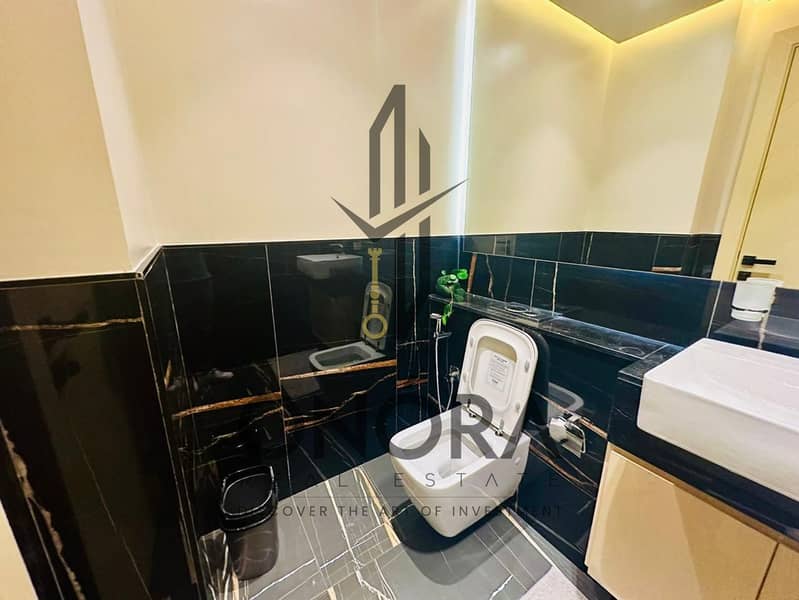 FULLY FURNISHED | MODERN FINISH | READY TO MOVE IN - Image 12