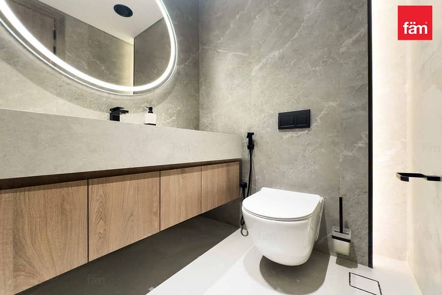 Brand New | Spacious | Luxury Apartment - Image 16