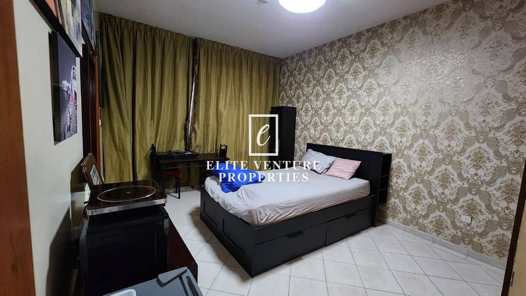 VACANT | PRIME LOCATION | SPACIOUS | - Image 8