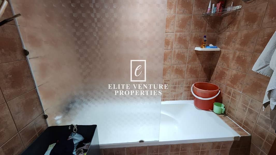 VACANT | PRIME LOCATION | SPACIOUS | - Image 13