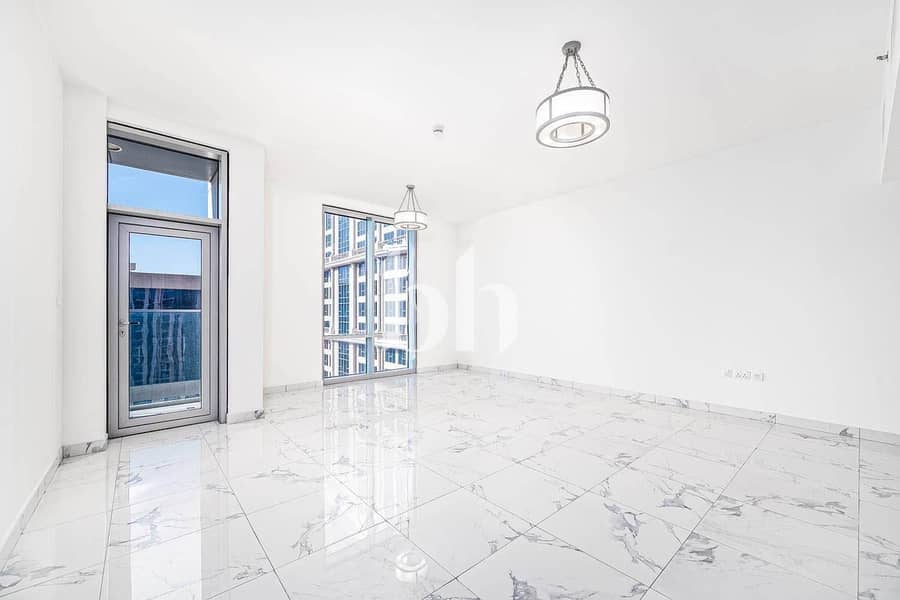 Vacant Now | Unfurnished | Maid Room and Balcony