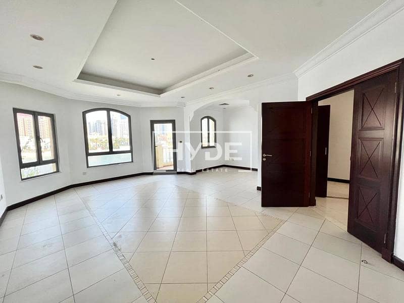 Central Rotunda | Unfurnished | Vacant Now - Image 9