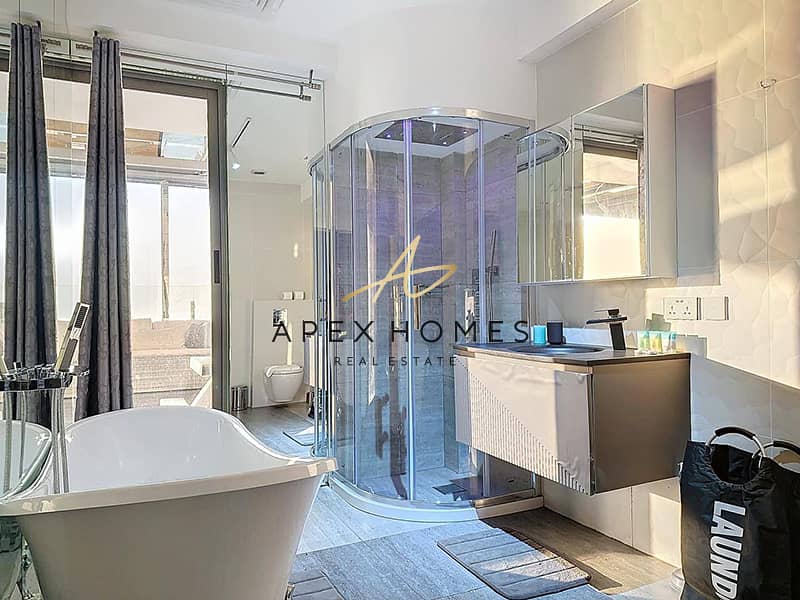 Sea View | Maid Room | Fully Upgraded - Image 8