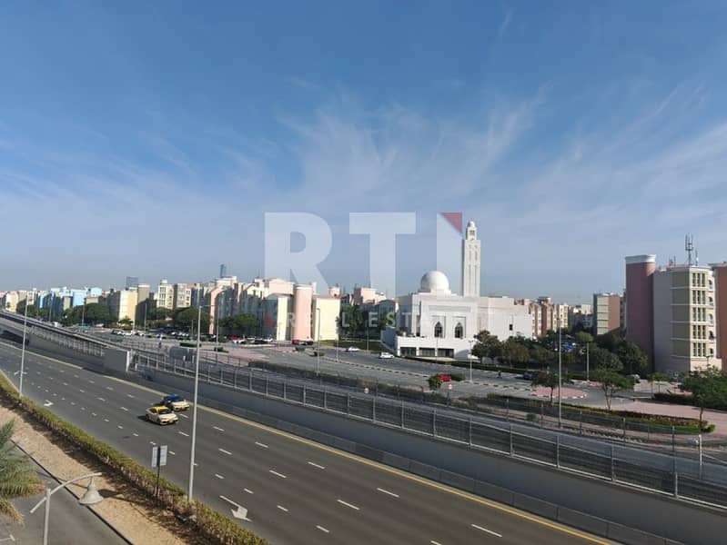 Bright Layout1BR|Prime Building| HighRental Demand - Image 10