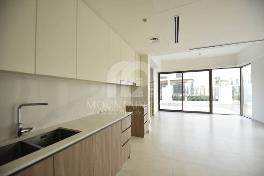 Corner Villa | Near Pool N Golden Beach - Image 7