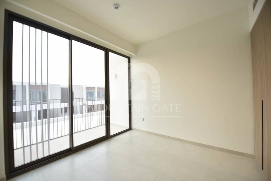 Corner Villa | Near Pool N Golden Beach - Image 12