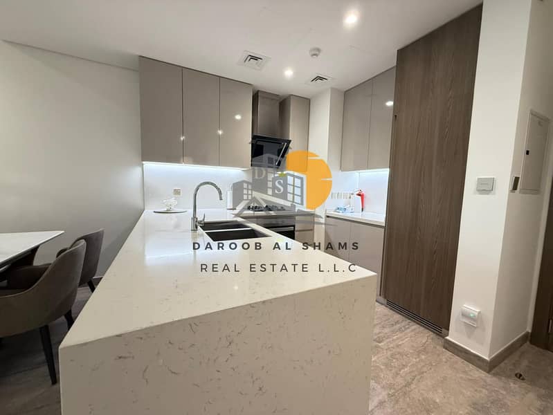 READY TO MOVE | CANAL VIEW | FULLY FURNISHED - Image 8