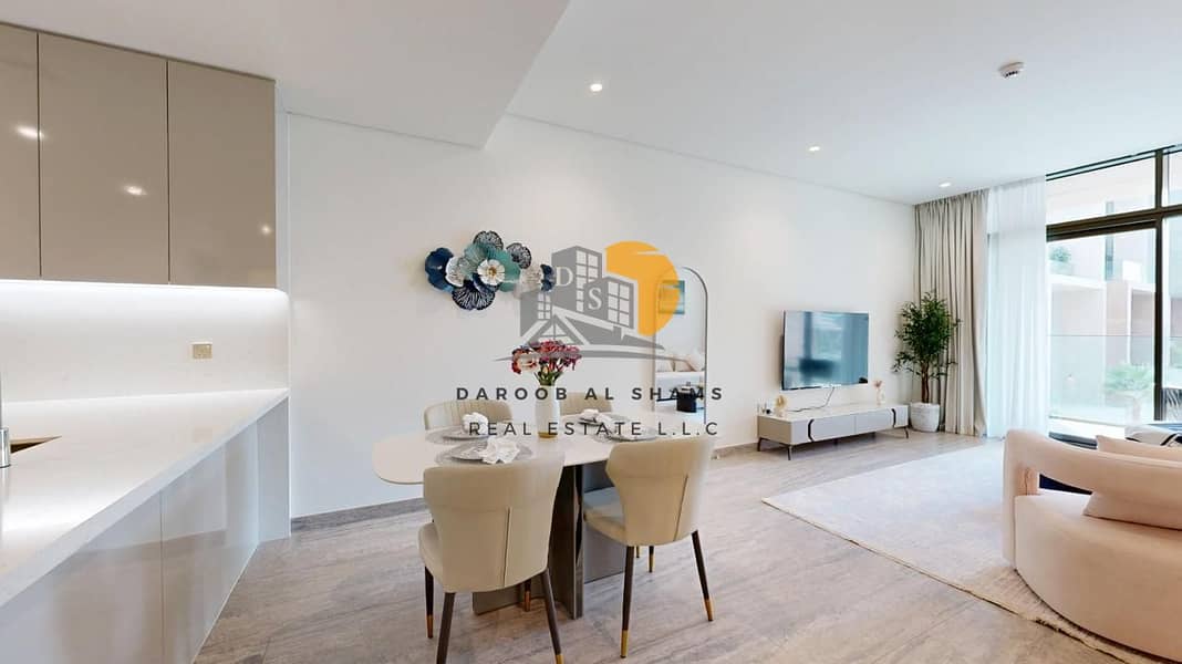 CANAL VIEW | LARGE LAYOUT | READY TO MOVE IN - Image 7