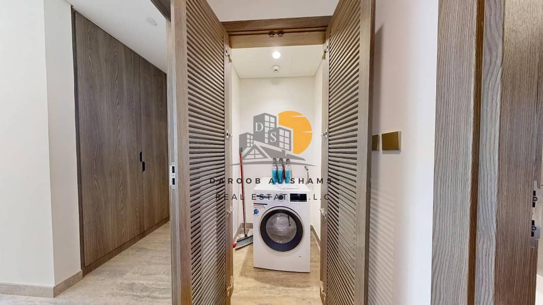 CANAL VIEW | LARGE LAYOUT | READY TO MOVE IN - Image 15