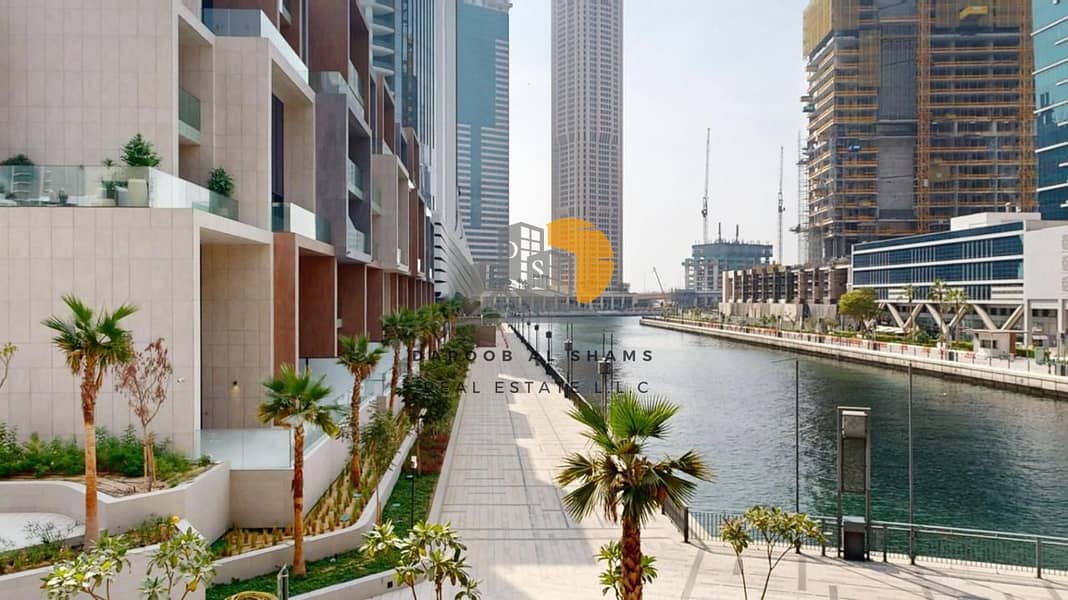 CANAL VIEW | LARGE LAYOUT | READY TO MOVE IN - Image 17