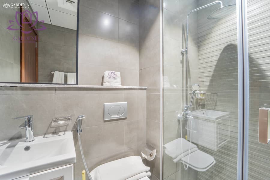 7 Bath 1 3. jpg