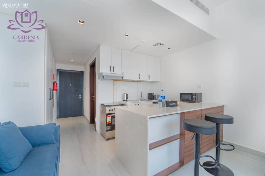 10 Kitchen 2. jpg