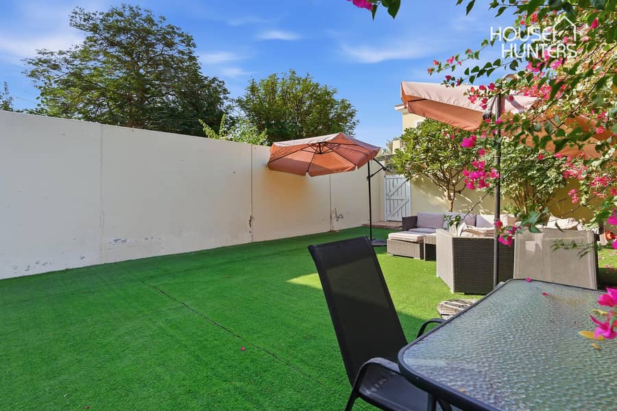 White Upgraded Kitchen | Available December - Image 18