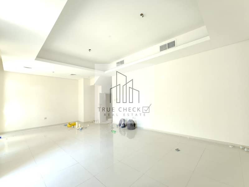 HUGE LIVING ROOM | 3 BEDROOMS + MAID | R2M TYPE | VACANT SOON