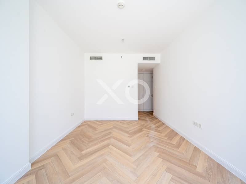 Renovated | Huge Duplex | Full Marina View - Image 15