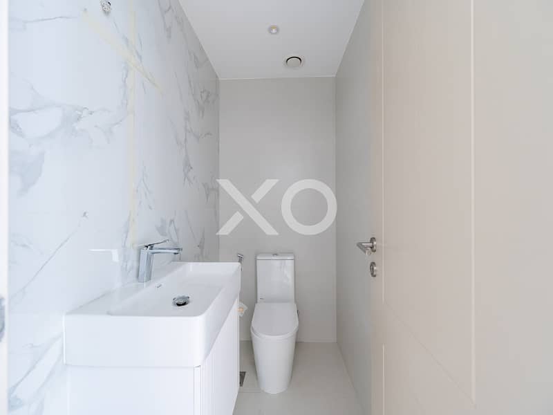 Renovated | Huge Duplex | Full Marina View - Image 14