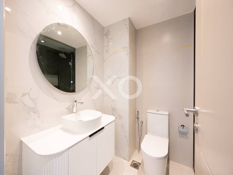 Renovated | Huge Duplex | Full Marina View - Image 12