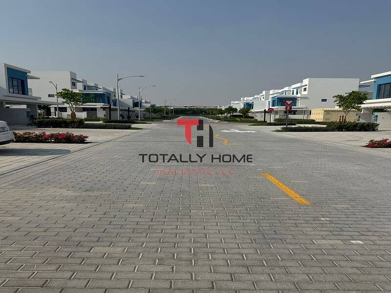 Experience Resort-Style Living Townhouse | DAMAC Lagoons | Ready to Move In | Negotiable - Image 18