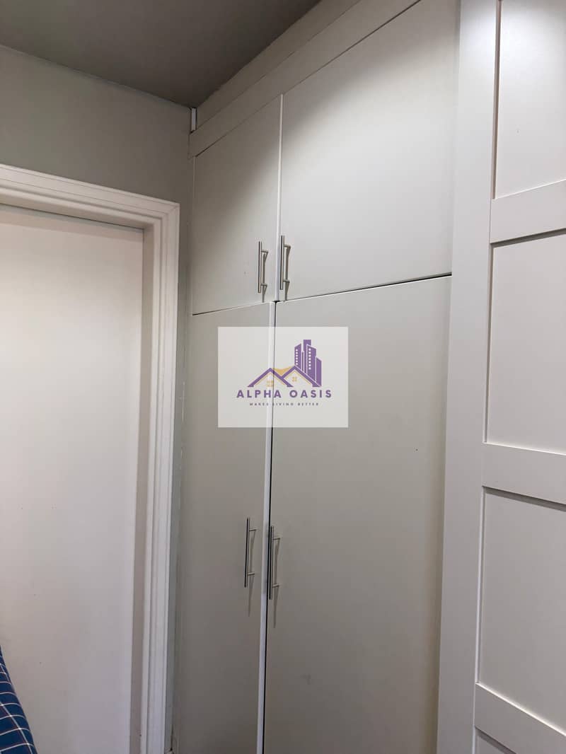 Upgraded/ Vacant/ With Study Room/ Prime Location - Image 9