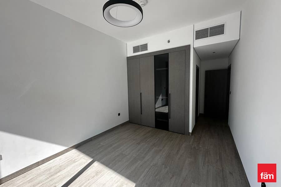 Premium Location | Vacant | Ready To Move In